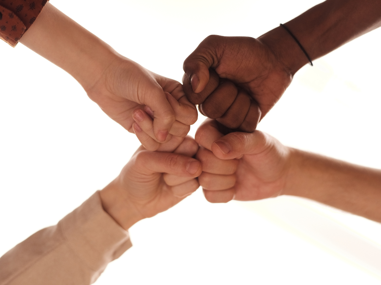4 hands meeting